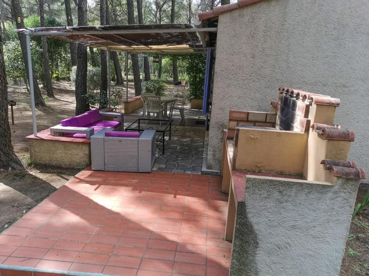 Maisonnette En Pleine Nature Le Beausset Exterior foto